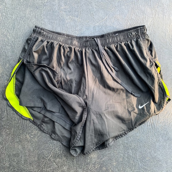 Nike Dry-FIT Running Shorts | M - Picture 1 of 6